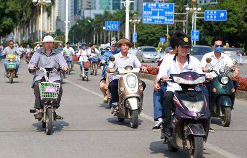 電動車電池跑不遠，加點水怎么樣？